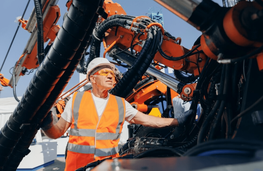 Mantenimiento y reparación de cilindros hidráulicos en Barcelona